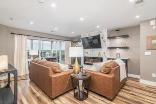 Ozark Mountain Getaway - Lake Access & Great Views! - 0