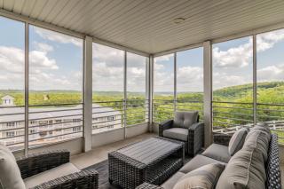 Ozark Mountain Getaway - Lake Access & Great Views! - 9