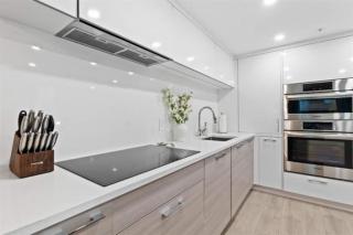 Executive Downtown Suite with Great City Views - Vancouver - 3