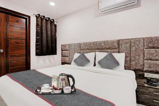 Townhouse Roadway Inn - 7