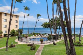 Experience oceanfront luxury at Kanai A Nalu 209, a Spacious 2-Bd/2Ba condo, AC - Wailuku - 5