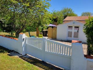 Maisonnette à Barbâtre près plage, 4 pers., terrasse, parking - FR-1-823-156 - 0