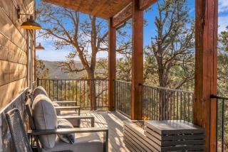 Cactus Canyon Retreat Zion Base Hot Tub View - Orderville - 3