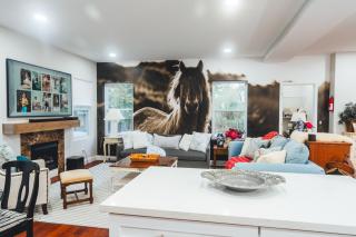 4000 Sqft Retreat, 18min Walk to Beach, Sleeps 18! - Long Branch - 3