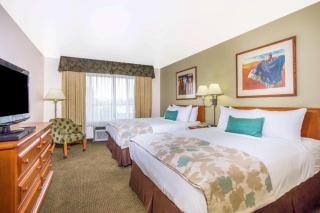 Hawthorn Suites by Wyndham Tempe/Mesa/Phoenix Area - 1