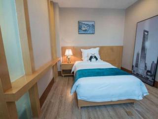 Super 8 by Wyndham Shifang Urban Rail Transportation College - Deyang - 3
