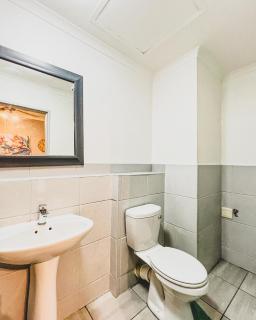 Elim Apartment on The Square CBD - 3