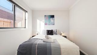 Orchard Green Home by GoodLive - Melton South - 2
