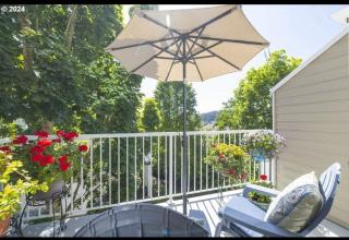 Cozy bright flat in a quiet area - Beaverton - 1