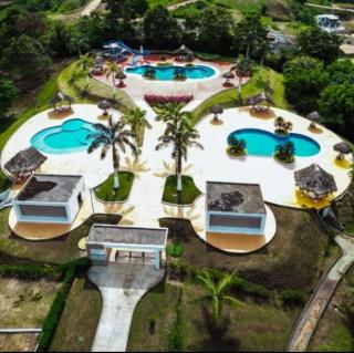 Quinta Vacacional Oasis en Pedro Vicente Maldonado-Pichincha Ecuador - Pedro Vicente Maldonado - 0