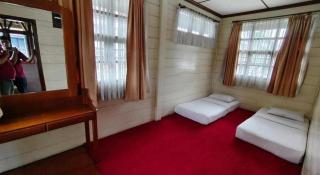 Sapadia Hotel Parapat - Parapat - 7