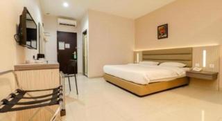 Lovina Inn Hotel Batam - 4