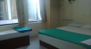 Mitra Hotel Yogyakarta - Yogyakarta - 2