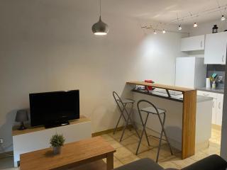 T1 résidence privée bien situé,piscine,tennis,parking - Hyères - 7