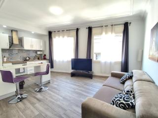 Enjoy this apartment, with two bedrooms - Sant Adrià de Besòs - 0