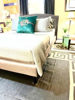 Grande Lux Room- Boutique Hotel Style-15mins to NYC - Englewood - 8