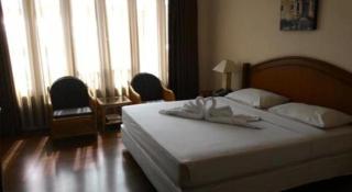 La Oma - Bandung - 1