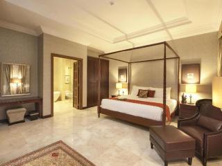 Hotel Ammi Cepu - Cepu - 9