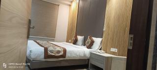HAPPY PLAZA -Near Delhi Airport Unit by King - New Delhi - 0