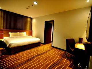 D Maleo Hotel Makassar - Makassar - 2