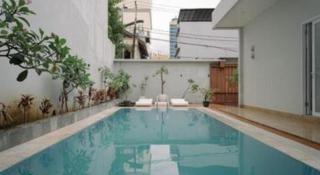 Kenari Tower Hotel - Makassar - 4