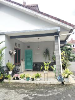Homestay Lilo Lila - Purwosari - 1
