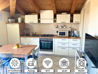 Attic Apartment Villa Rosa con posto auto privato - San Bartolomeo al Mare - 0