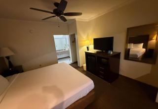 Days Inn by Wyndham Navasota - Navasota - 0