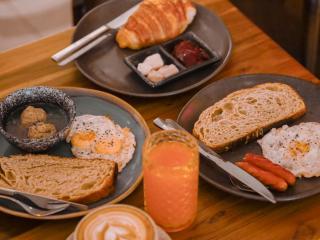 Sathiti Cafe & Bed, 100 mt from Sihom Night Market - Vientián - 8