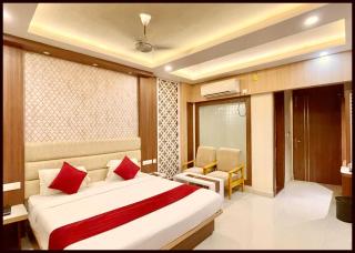 HOTEL KUVER # PALACE Near Sea Beach - Jagannath temple - Restaurant and Lift Facilities - Fully Air Conditioning Hotel - A Top Rated Hotel - Puri - 6