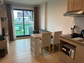 Cozy Condo - BTS On Nut - Pool, Gym, Fast Wi-Fi - Banguecoque - 2