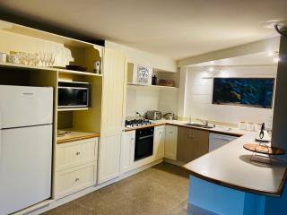 Beach Retreat - Tauranga - 8
