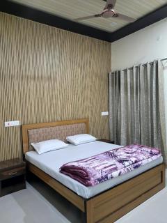 Hotel Surat Palace - Jāmb - 5