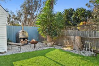 White Cottage on Ninety Mile Beach - Seaspray - 7