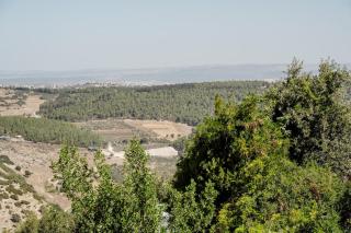 Amazing views from this 2 bedroom house - - 3