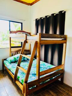 Chateau La Princesa rooms with cozy garden, billiard table & bar - 5