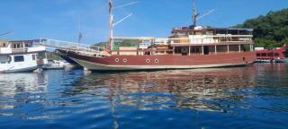 Semi Phinisi boat - - 3