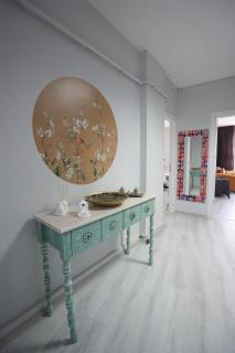 In the heart of the city, 1 minute to the tram station,with elevator - Istanbul - 7