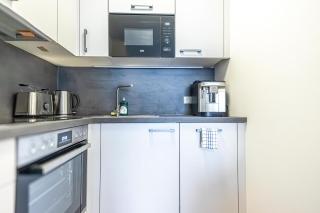 9-Min to City Center, Comfy 1BR,1LR w Balcony - Viena - 4