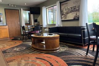 Super 8 by Wyndham Paris IL - Paris - 6