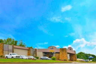 Days Inn by Wyndham Southern Hills/ORU - Tulsa - 0