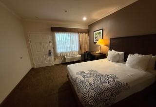 Days Inn by Wyndham Navasota - Navasota - 3