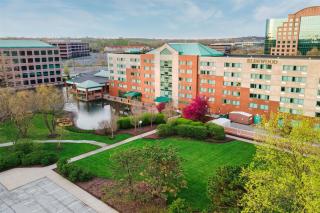Elimwood Hotel, A Ramada by Wyndham - Maryland Heights - 0