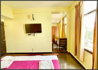 HOTEL THE SURYA # BEACH Near Sea Beach & Jagannath Tempe - Restaurant- Lift and Parking Facilities - Fully Air Conditioning Room - Best Hotel In Puri - Puri - 2