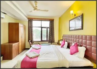 HOTEL THE SURYA # BEACH Near Sea Beach & Jagannath Tempe - Restaurant- Lift and Parking Facilities - Fully Air Conditioning Room - Best Hotel In Puri - Puri - 8