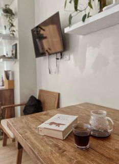 Cozy & Artsy Studio Type Unit at Lafayette Park Square - 3