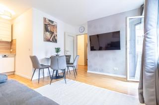 Modern 1BR & 1LR Apt with Balcony 9-min to City Center - Vienna - 9