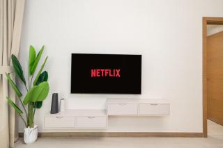 Bright & Beautiful 1BR at Business Bay - 7