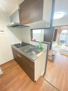 Sun生A号棟205室直达关西机场 电梯公寓 采光良好 仅2站到难波 直达梅田心斋桥天王寺 附带私人厨房 - 1