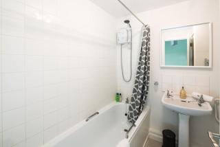 Fantastic Stay In Canary Wharf - 2 Bedrooms - Londra - 5